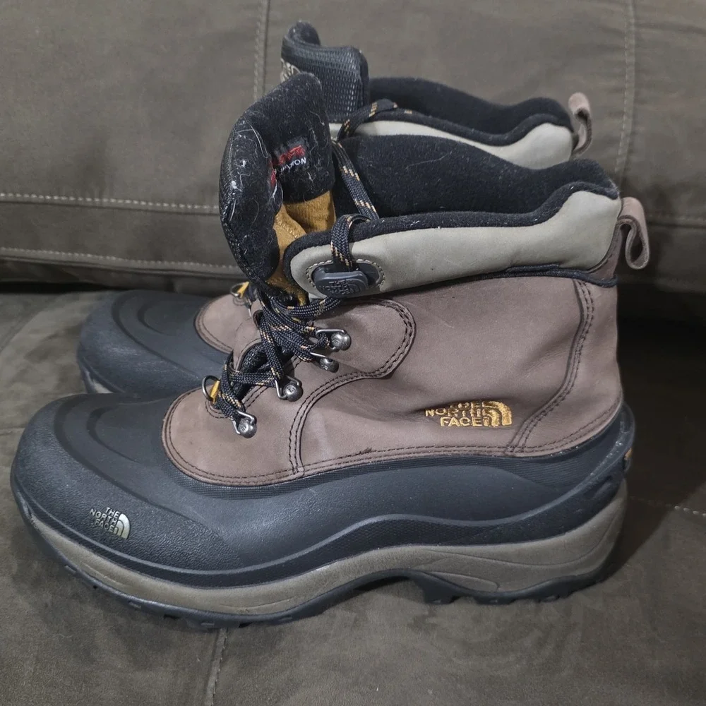 The North Face Mens Chilkat Waterproof Insulated Winter Snow Boots Brown Size 11